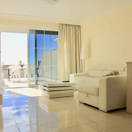Daire Residencial Las Lomas 1 *