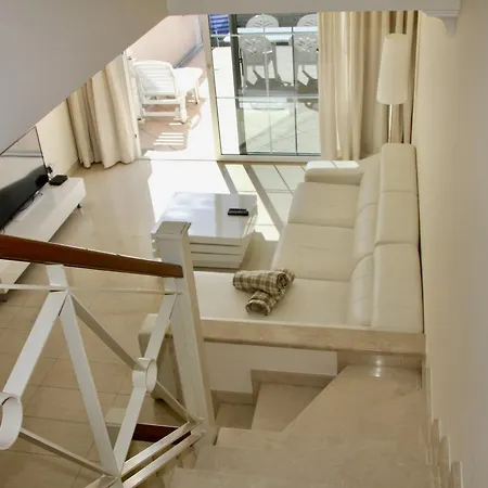 Daire Residencial Las Lomas 1 *